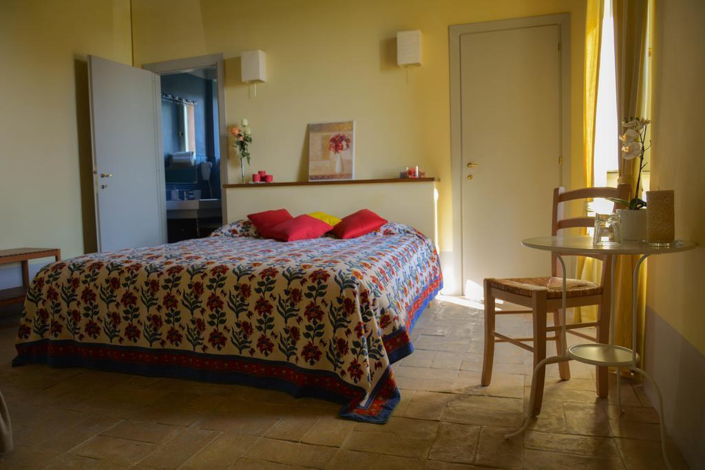 Agriturismo Casale Bonaparte Cellere Exterior photo